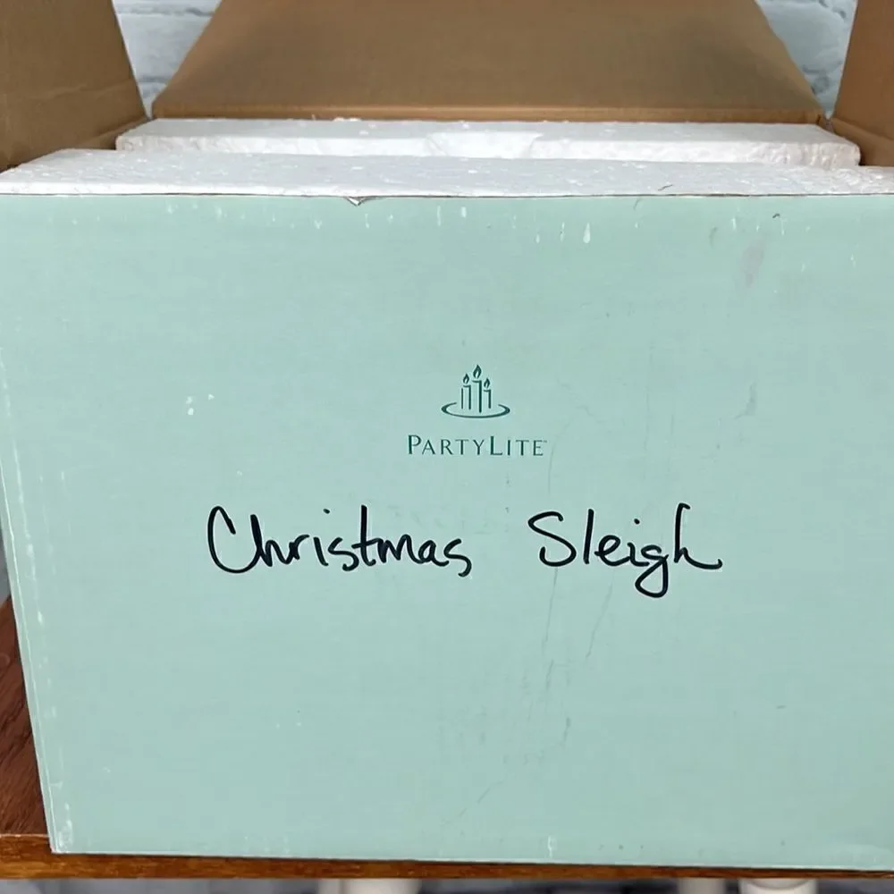 PartyLite Ceramic Christmas Holly Sleigh P7663 EUC